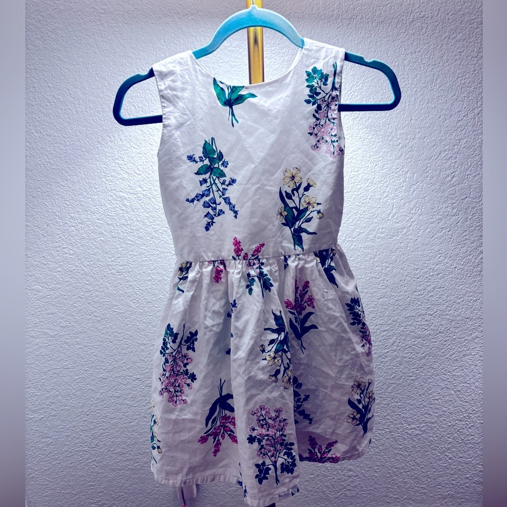 Like new Floral Spring Cotton Sateen Girls Dress - size 8
